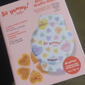 NWT Abella Heart Waffle Maker - Multicolor
